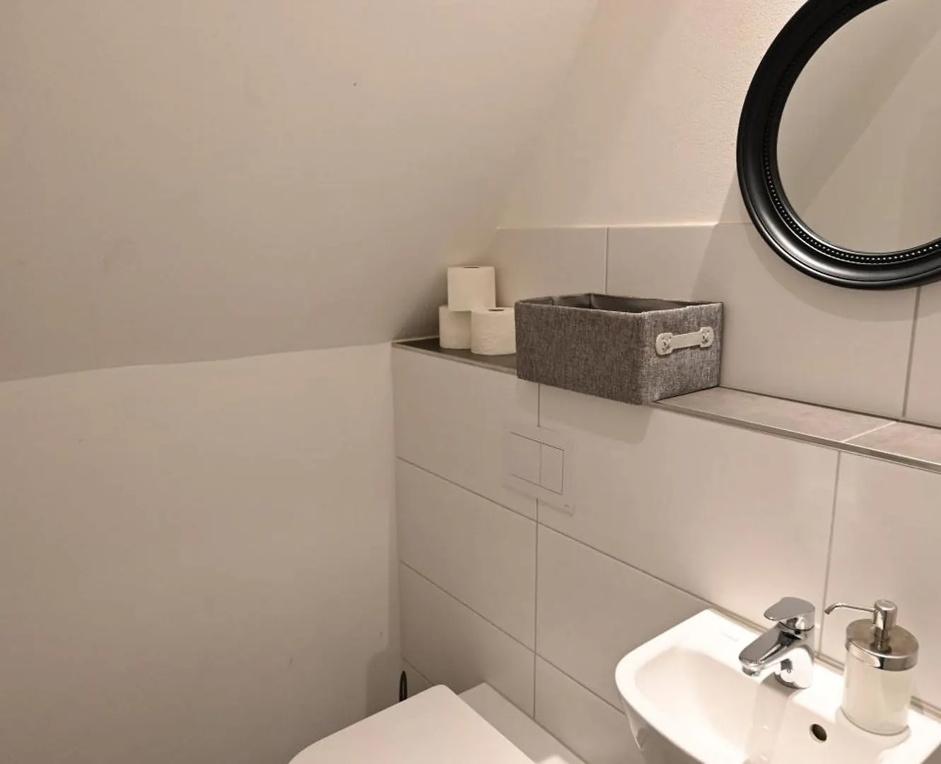 Guesthouse-Coburg 3 Großheirath Διαμέρισμα